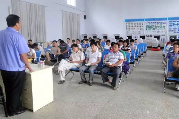 海南驾培新政 5月1日起驾校可自行聘用教练员，行业迎来市场化新变革